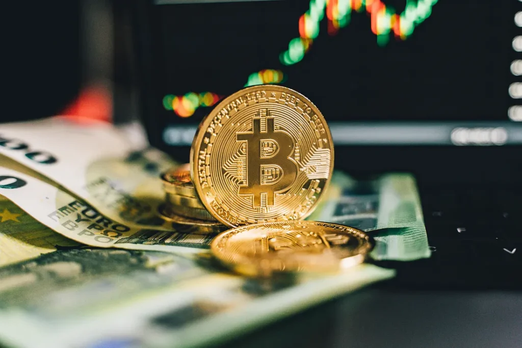 What Is FintechZoom.com
