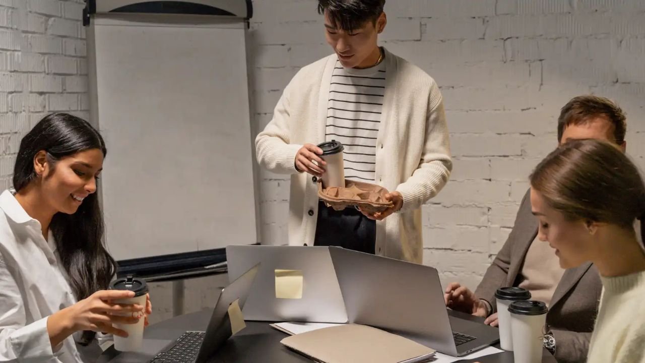 what is coyyn.com gig economy